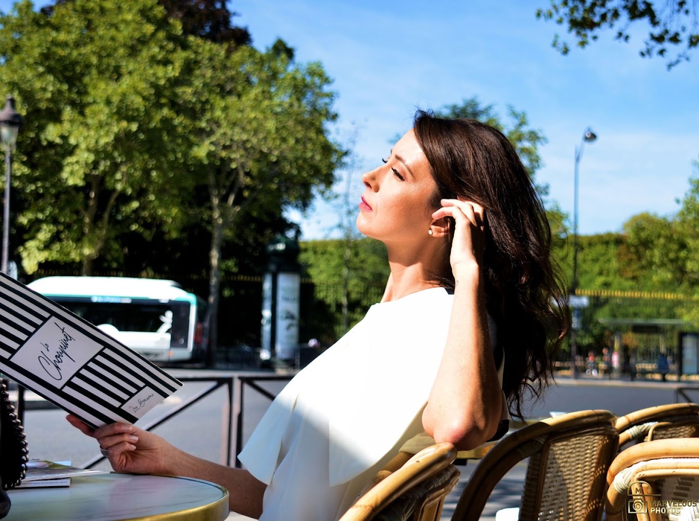 Cliente sur la terrasse du restaurant Le Choupinet